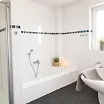 Holiday home Reetdachhaus 5, Inkl 2 Parkplaetze *