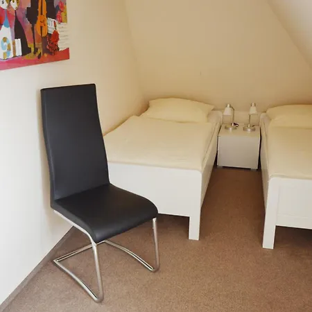 Tatil Evi Reetdachhaus 5, Inkl 2 Parkplaetze Fehmarn