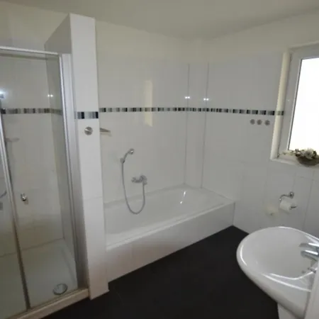 Holiday home Reetdachhaus 5, Inkl 2 Parkplaetze