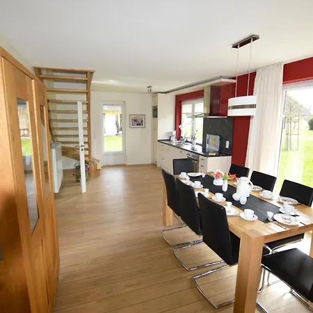 Reetdachhaus 5, Inkl 2 Parkplaetze Fehmarn