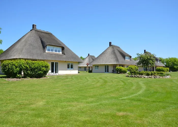 Reetdachhaus 5, Inkl 2 Parkplaetze